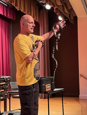 Wednesdays of Wonder: Snake Party with Scott Prior!